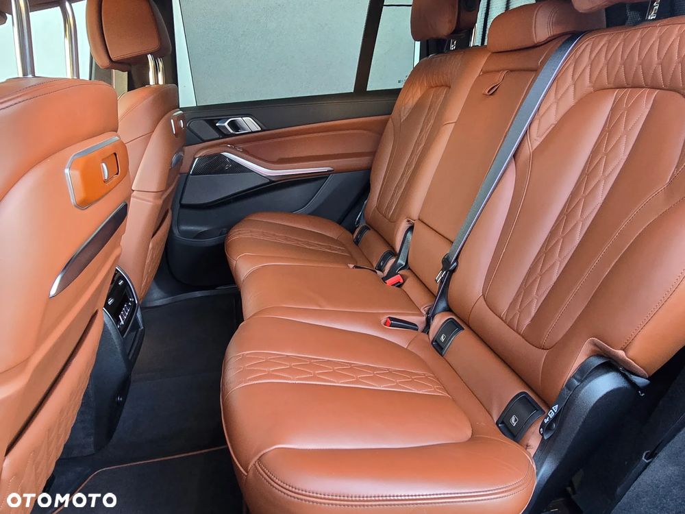 BMW X7 M60i xDrive - 7