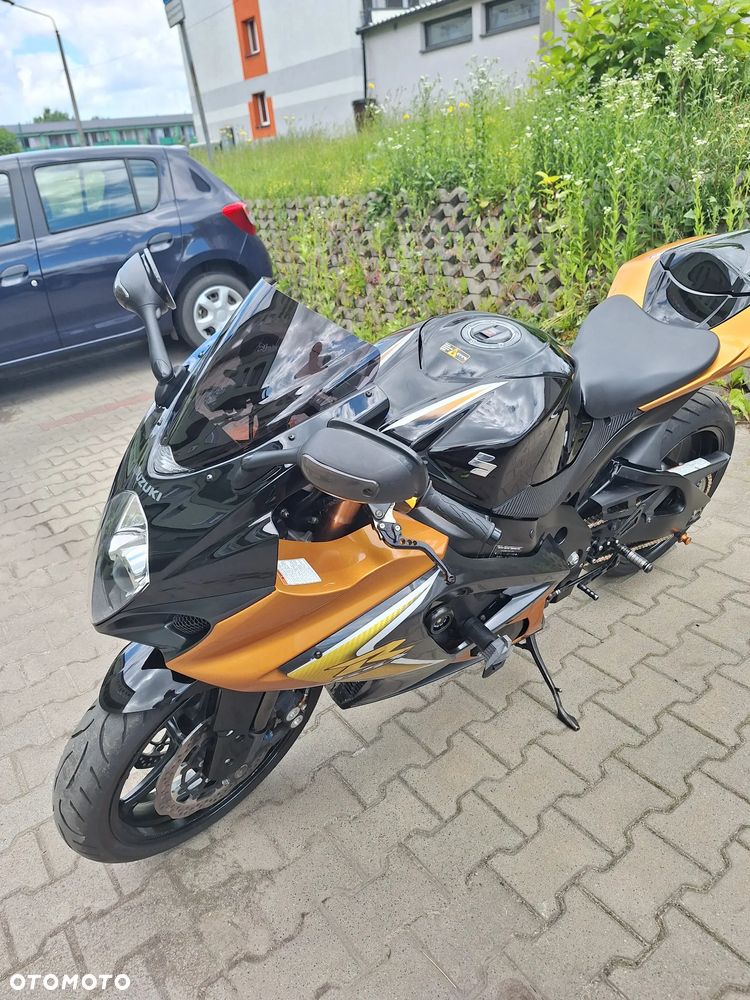 Suzuki GSX-R - 4