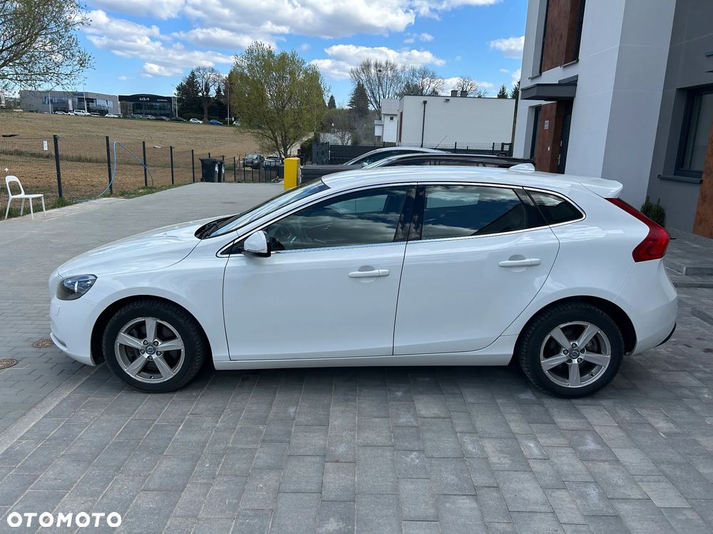 Volvo V40 D3 Geartronic Momentum - 3