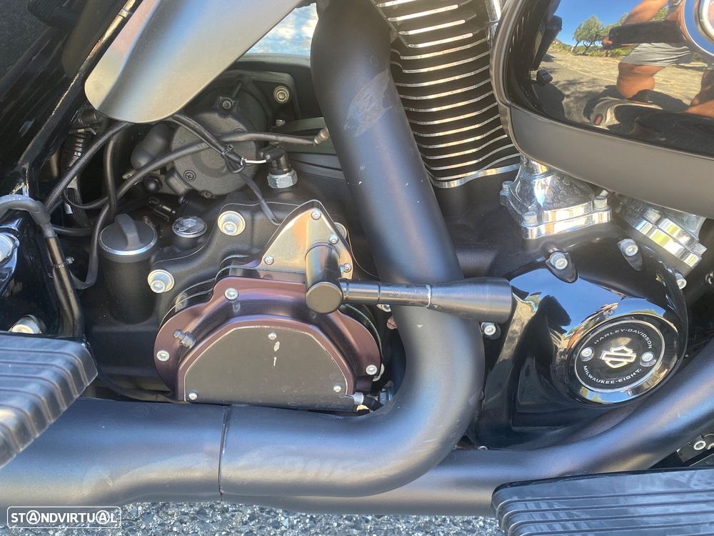 Harley-Davidson FLHR Road King Special - 6