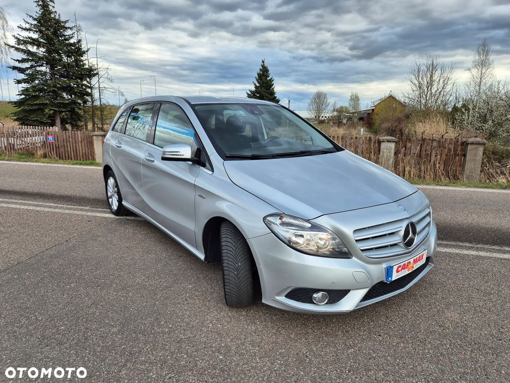 Mercedes-Benz Klasa B 180 CDI (BlueEFFICIENCY) 7G-DCT - 18