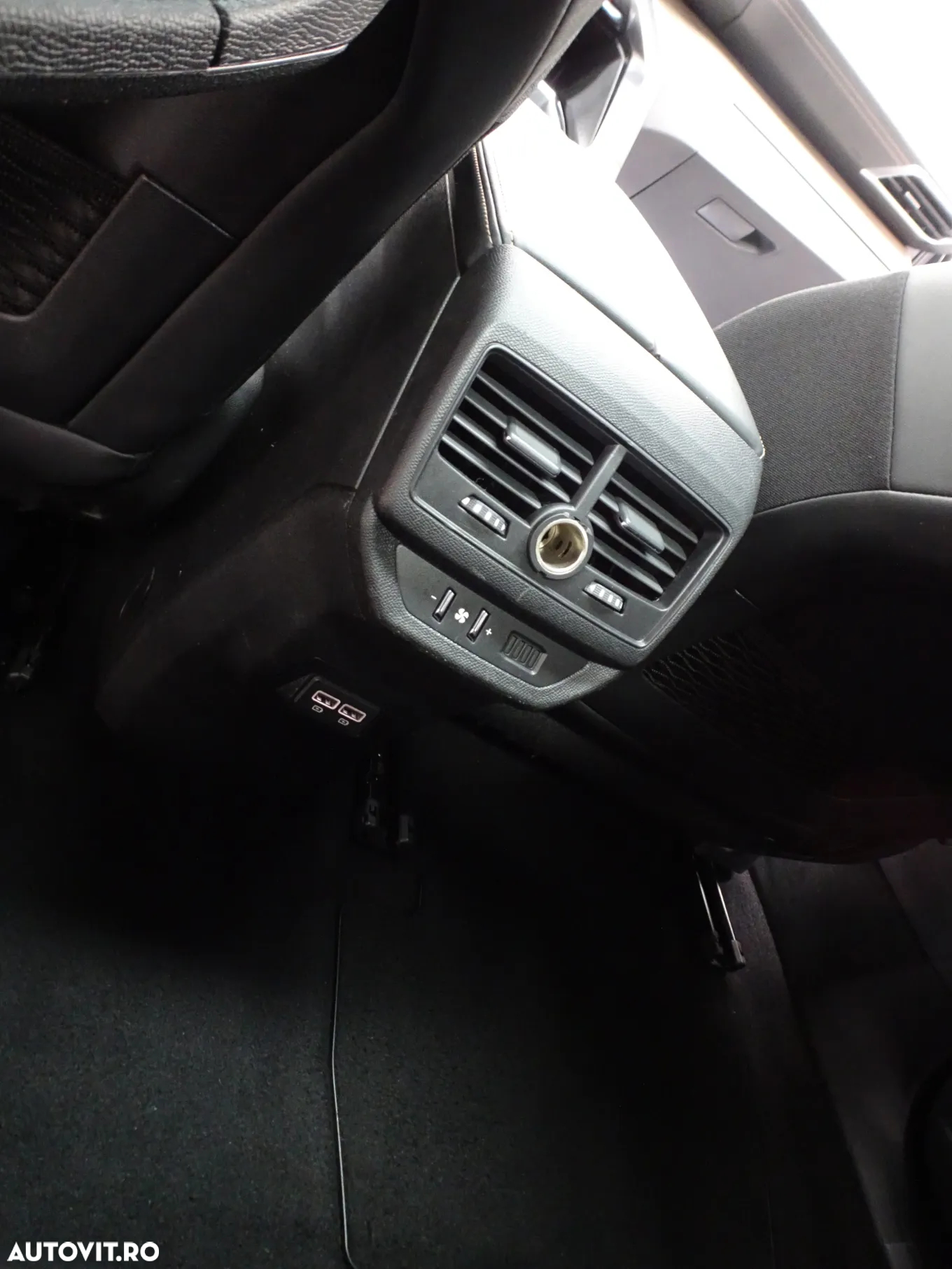Peugeot 5008 1.5 BlueHDI s&s EAT8 GT-Line - 36