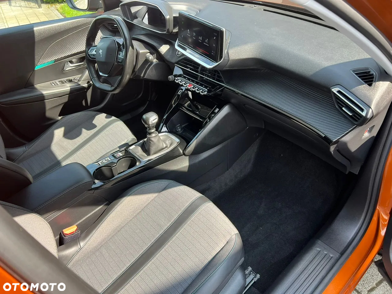 Peugeot 2008 - 11