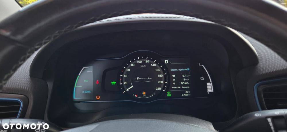 Hyundai IONIQ 1.6 GDI Premium - 22