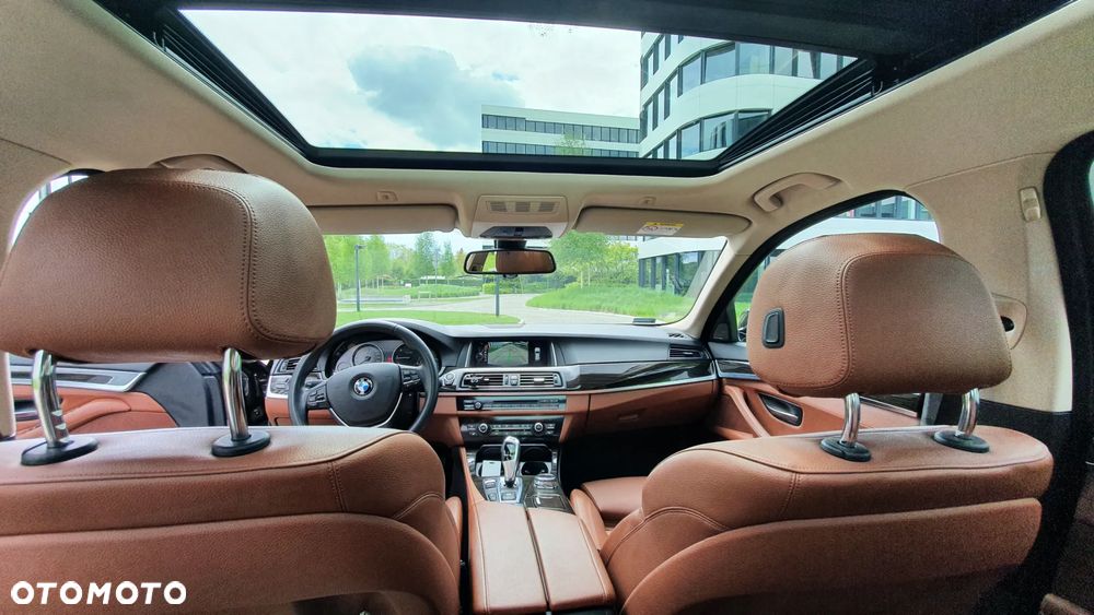 BMW Seria 5 520d xDrive Luxury Line - 11