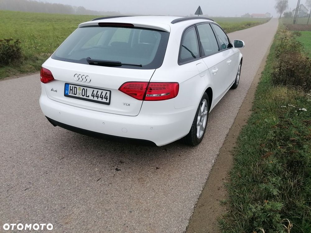 Audi A4 Avant 2.0 TDI DPF Ambition - 6