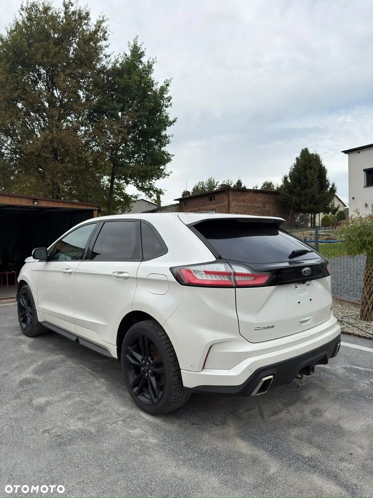 Ford Edge - 10