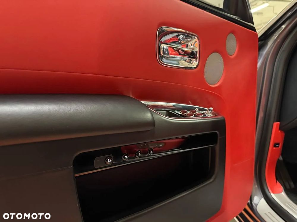 Rolls-Royce Ghost Standard - 25