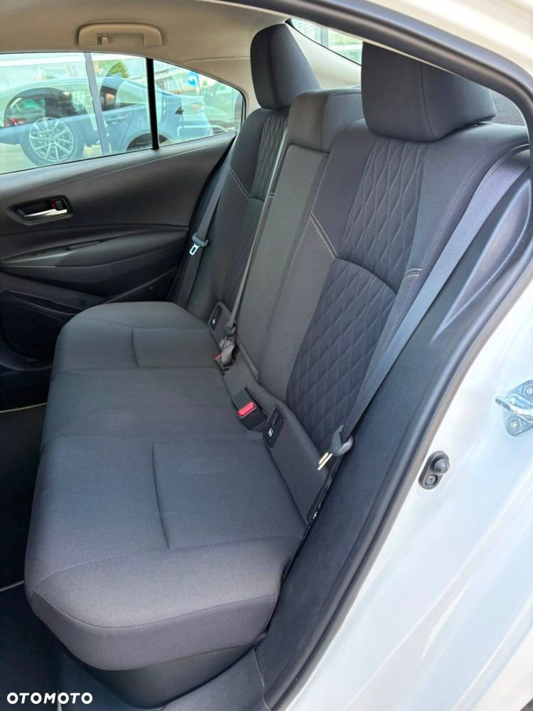 Toyota Corolla - 25