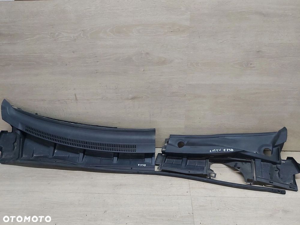 Toyota Corolla E15 podszybie plastikowe 55751-12100 - 1