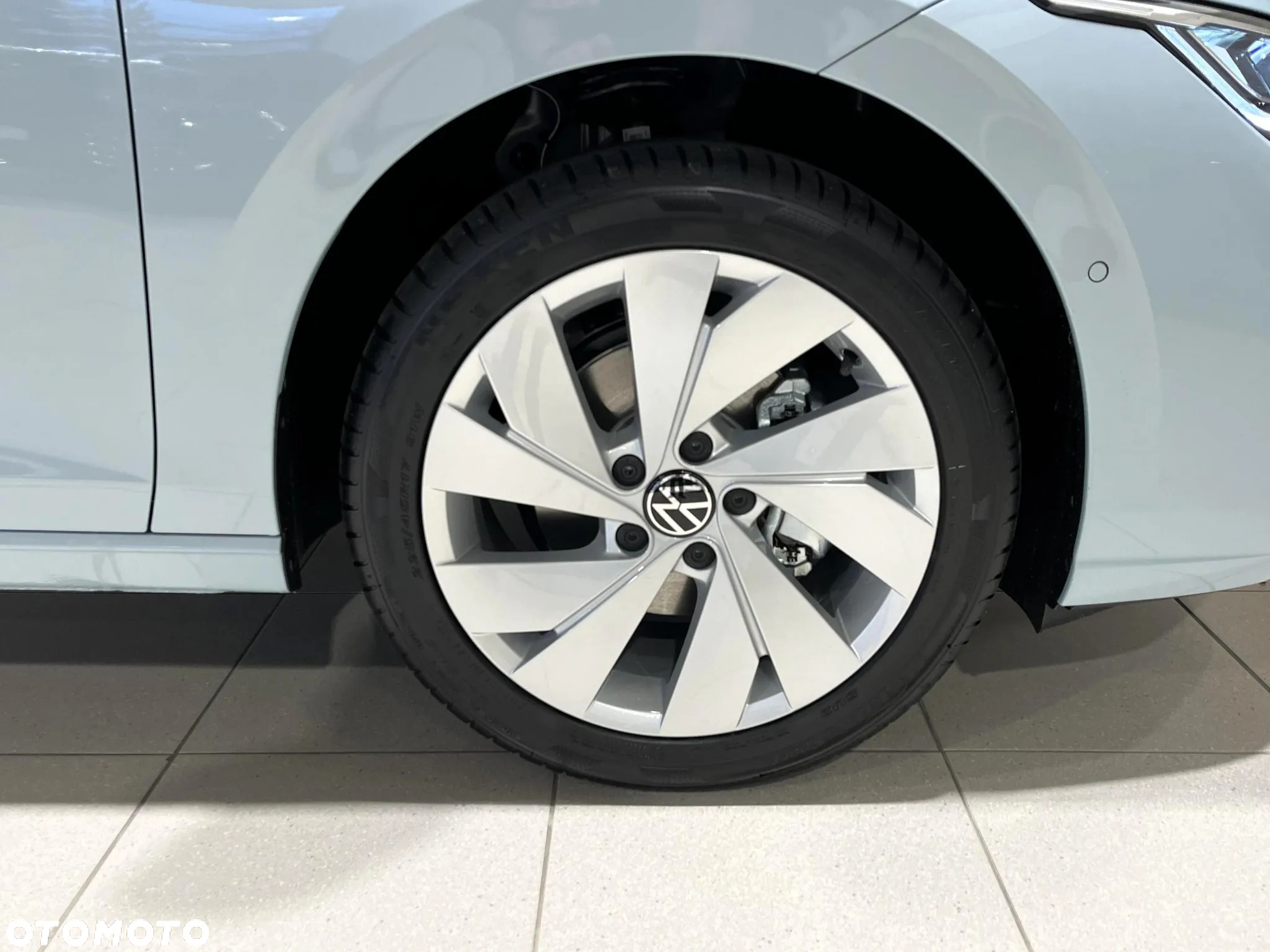 Volkswagen Golf VIII 1.5 eTSI mHEV Life Plus DSG - 33