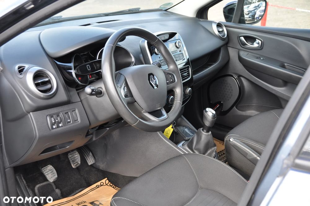 Renault Clio 1.2 16V 75 LIMITED - 8