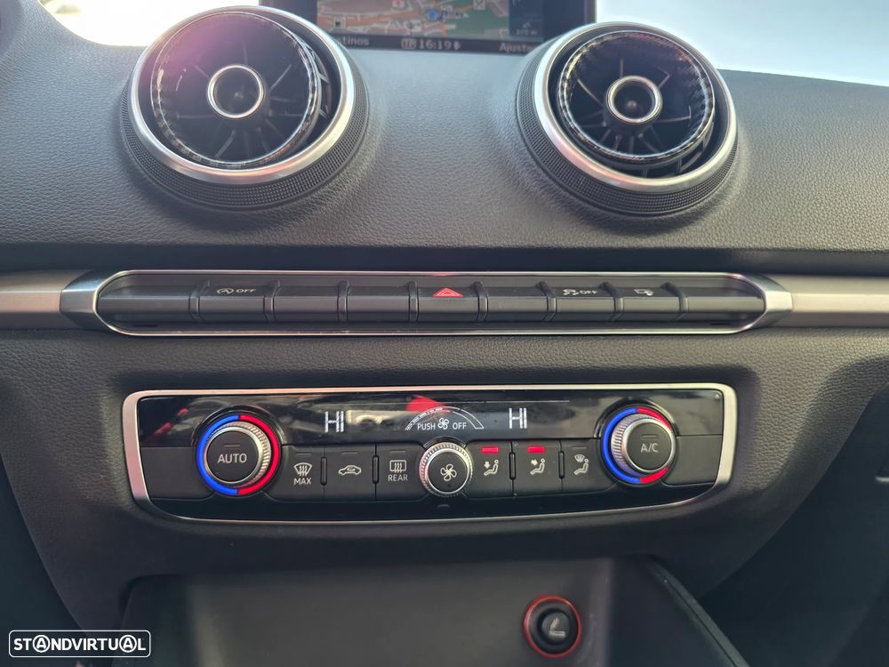 Audi A3 Sportback 1.6 TDI (clean diesel) S line Sport Pack - 41