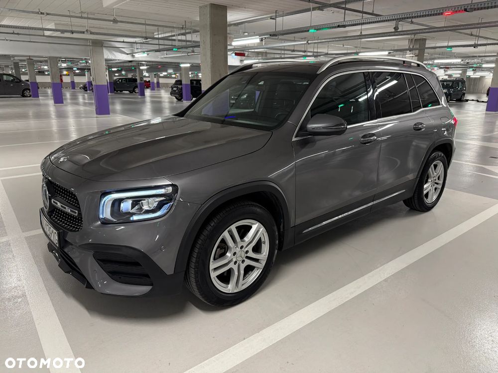 Mercedes-Benz GLB 250 4Matic 8G-DCT - 13