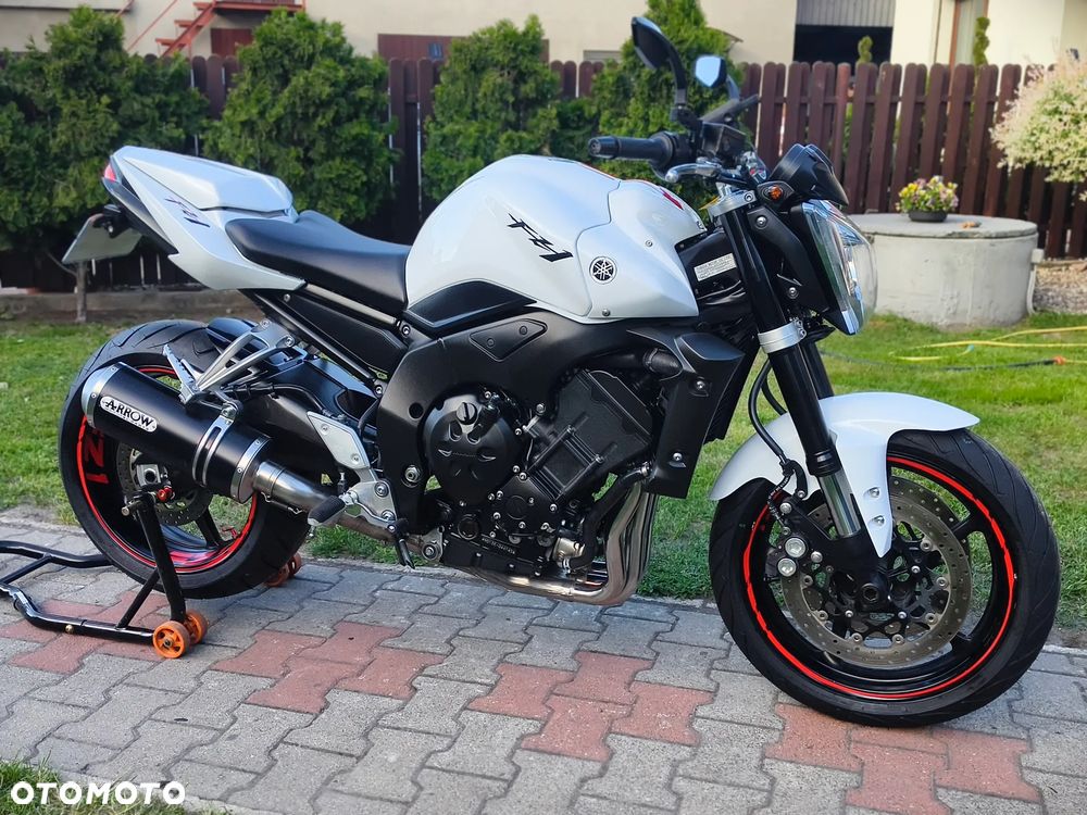 Yamaha FZ - 2