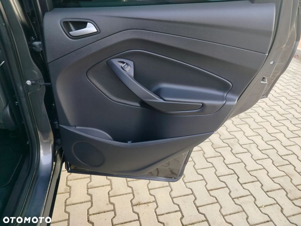 Ford Kuga 1.5 EcoBoost ACTIVE X - 26