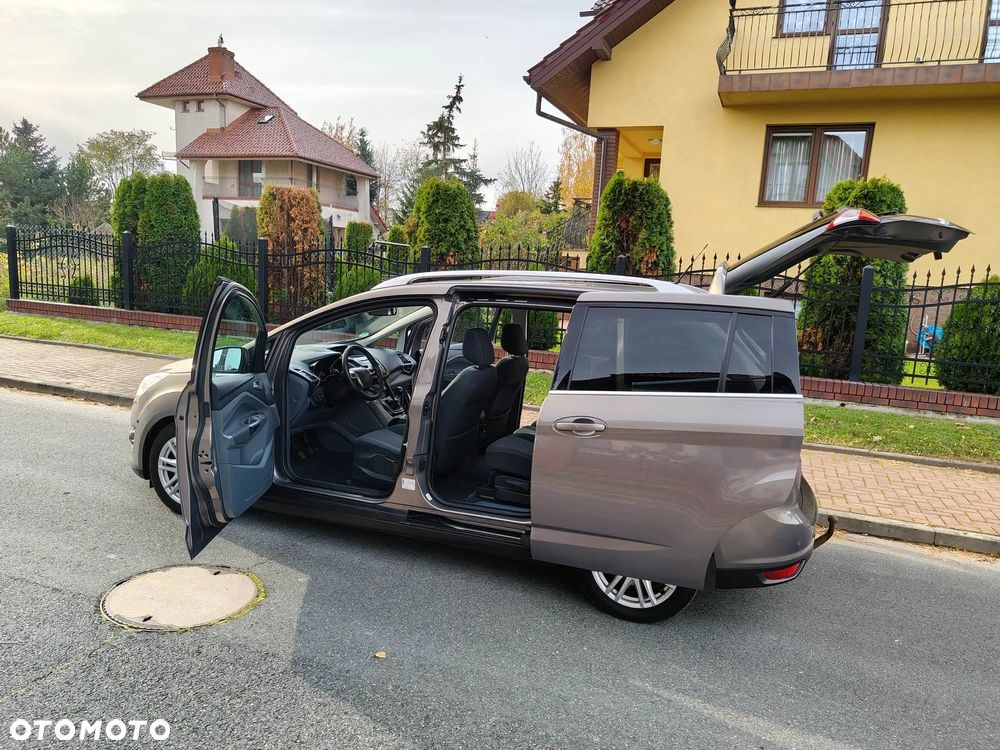 Ford Grand C-MAX Titanium - 12