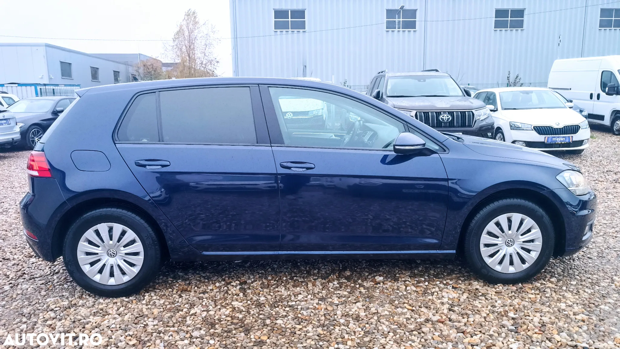 Volkswagen Golf 1.0 TSI Trendline - 4