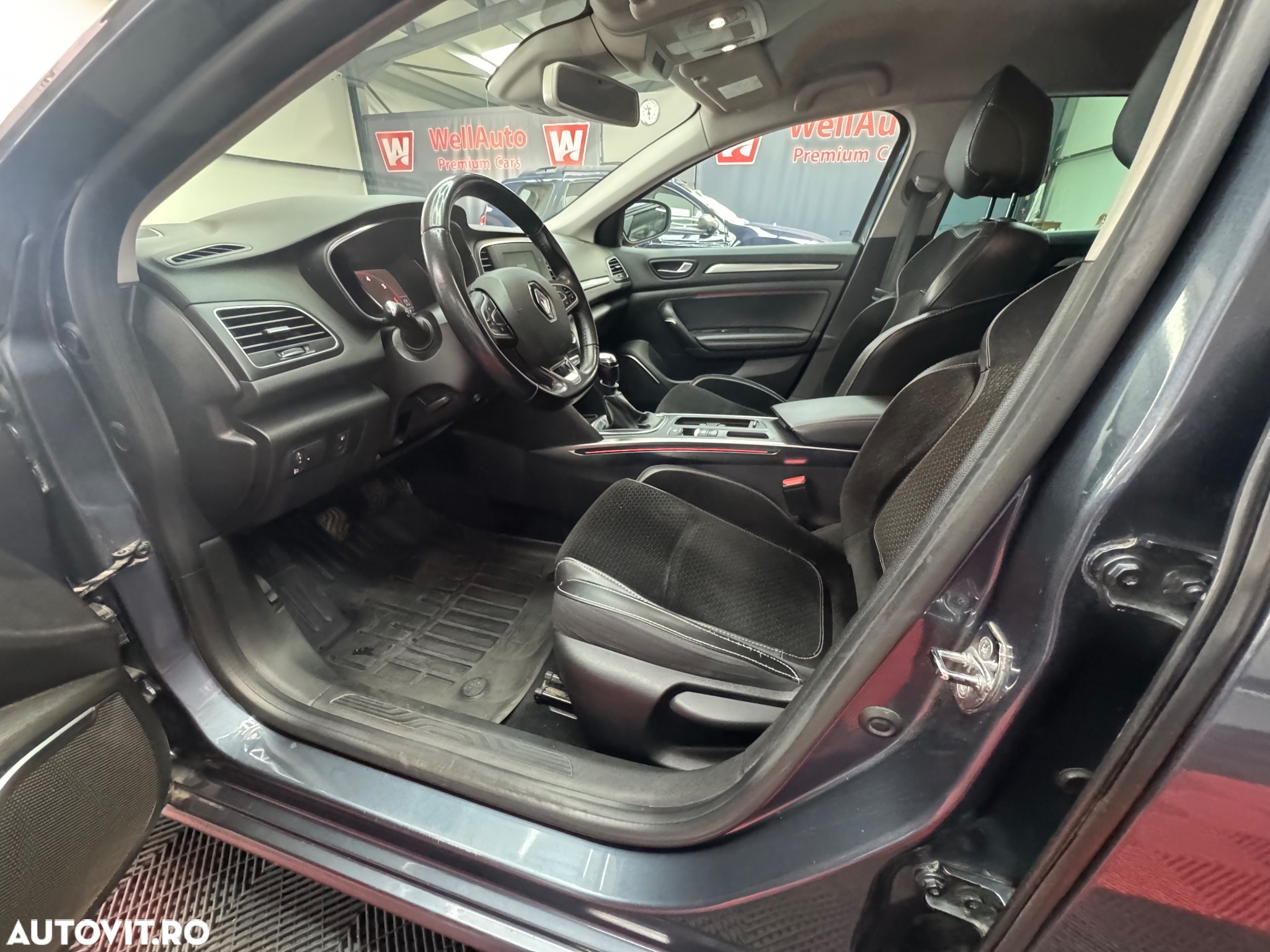 Renault Megane - 7