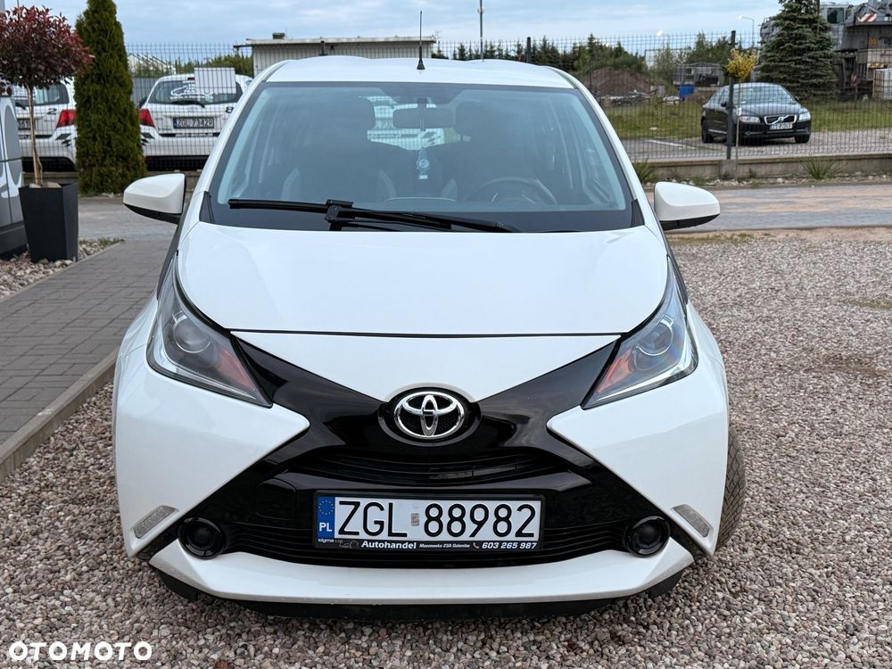 Toyota Aygo x-clusive Style Selection - 2