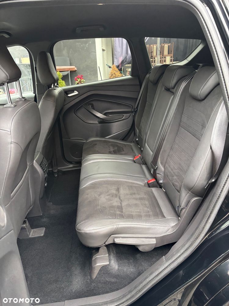 Ford Kuga 2.0 TDCi 4x4 ST-Line - 22