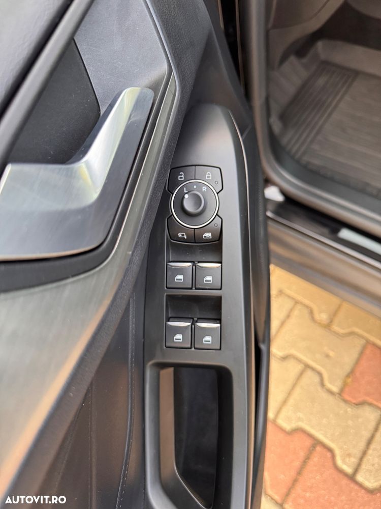 Ford Focus 1.5 EcoBlue 8AT Active - 8