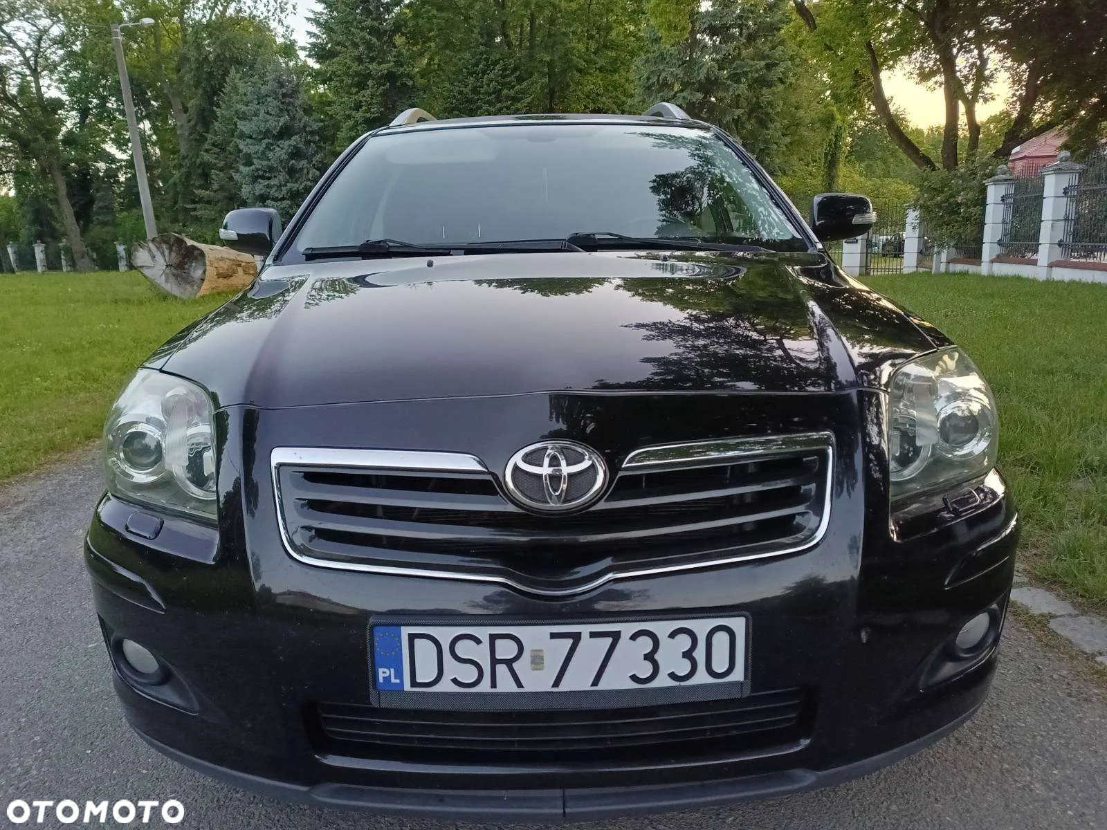 Toyota Avensis 1.8 VVT-i Combi Sol - 4
