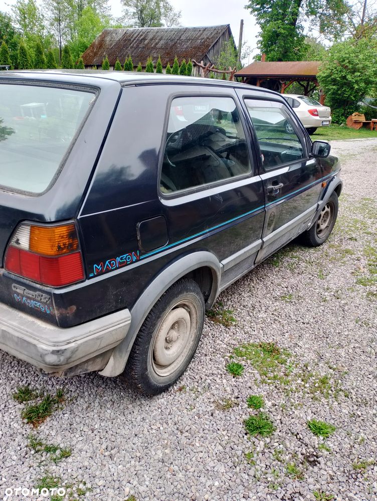 Volkswagen Golf - 5
