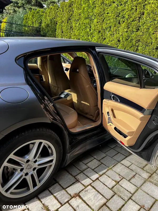 Porsche Panamera 4S PDK - 5