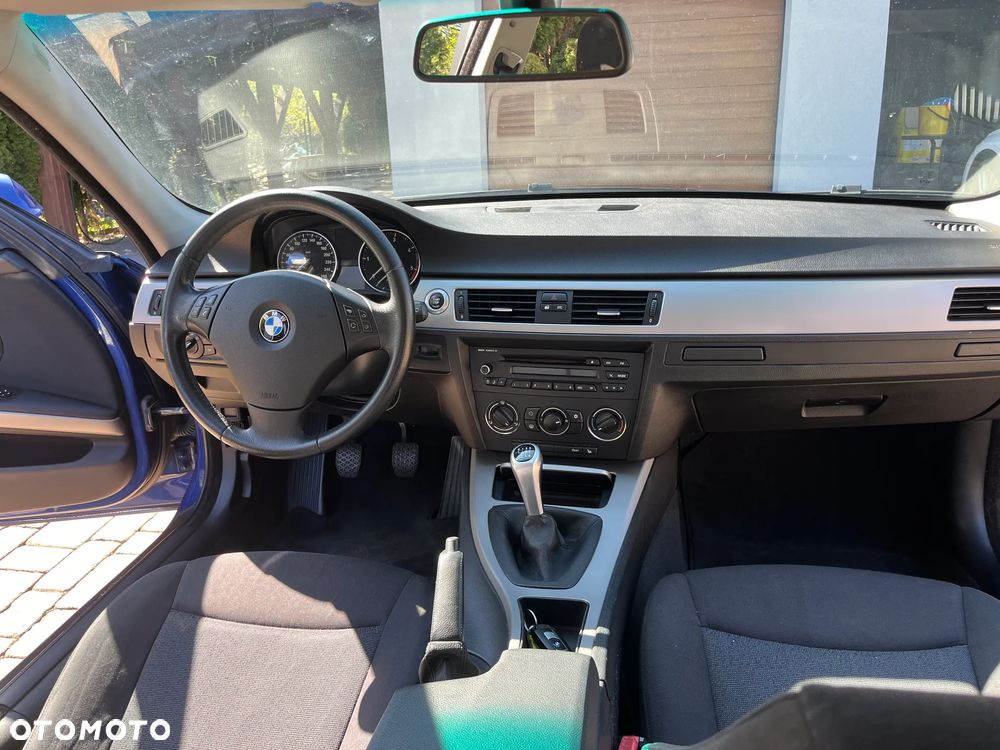 BMW Seria 3 - 25