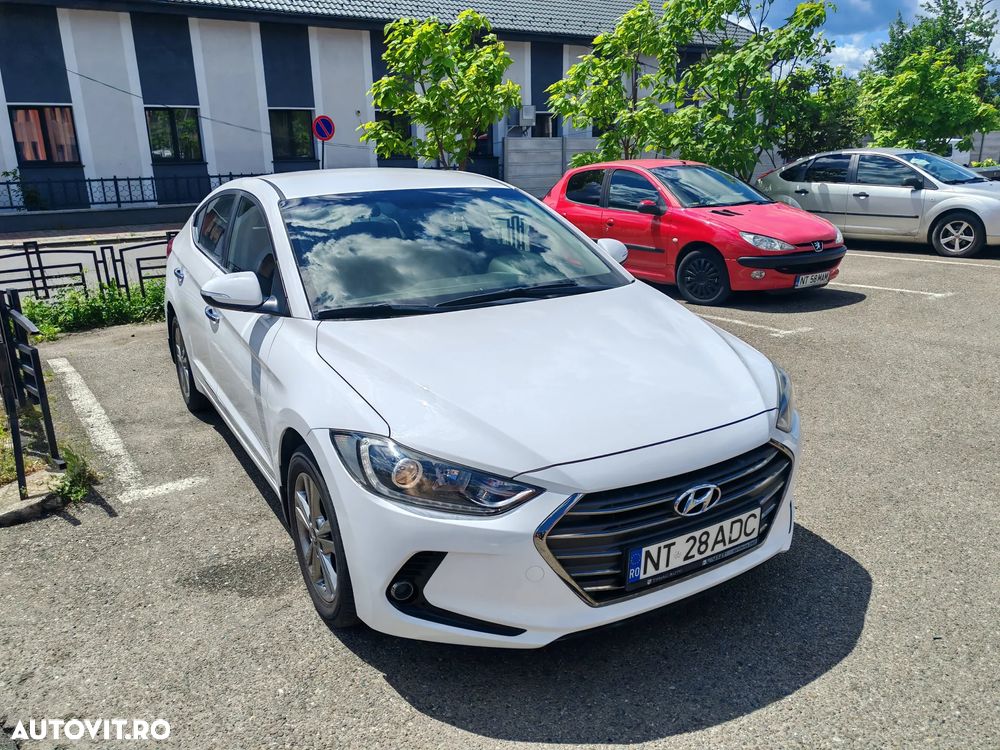 Hyundai Elantra 1.6 MPi Highway - 11