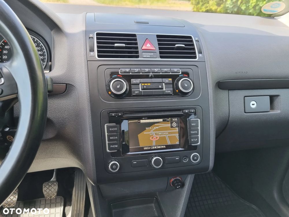 Volkswagen Touran 2.0 TDI DPF Cross - 14