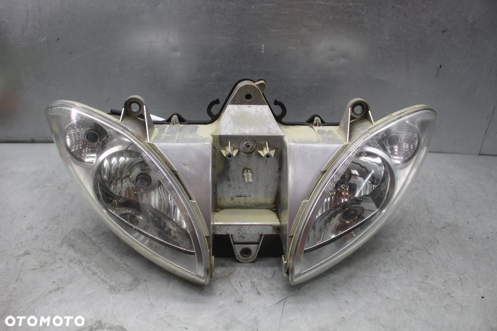 Piaggio X9 500 06r Evolution Lampa przód przednia - 2