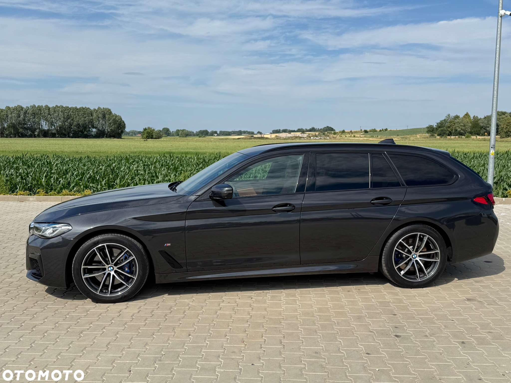 BMW Seria 5 530i Touring M Sport Edition - 6