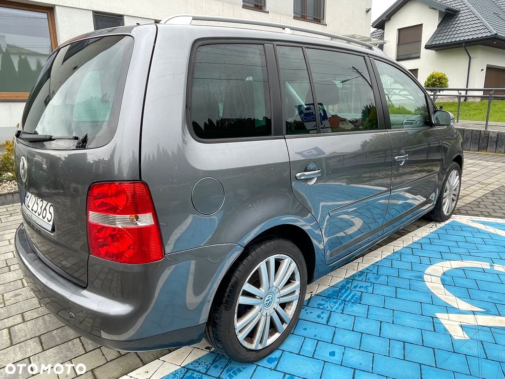 Volkswagen Touran 2.0 TDI Trendline - 5