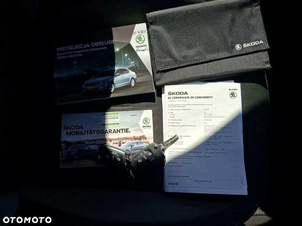 Skoda Octavia 1.4 TSI DSG Ambition - 33