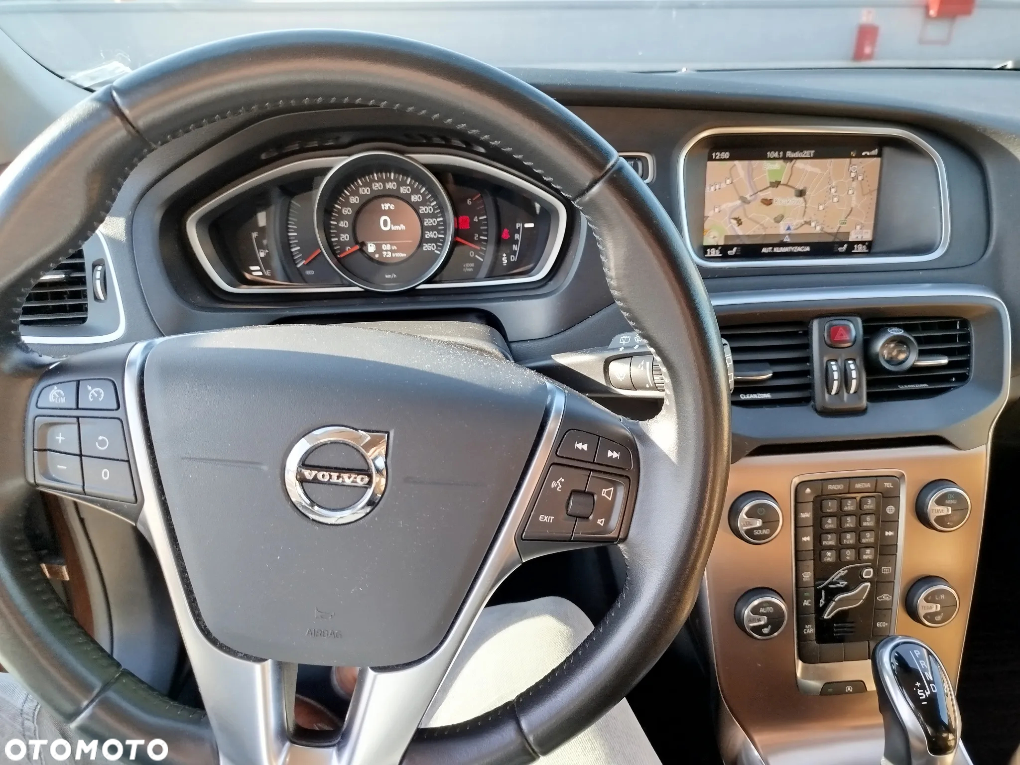 Volvo V40 Cross Country D2 Drive-E Momentum - 11