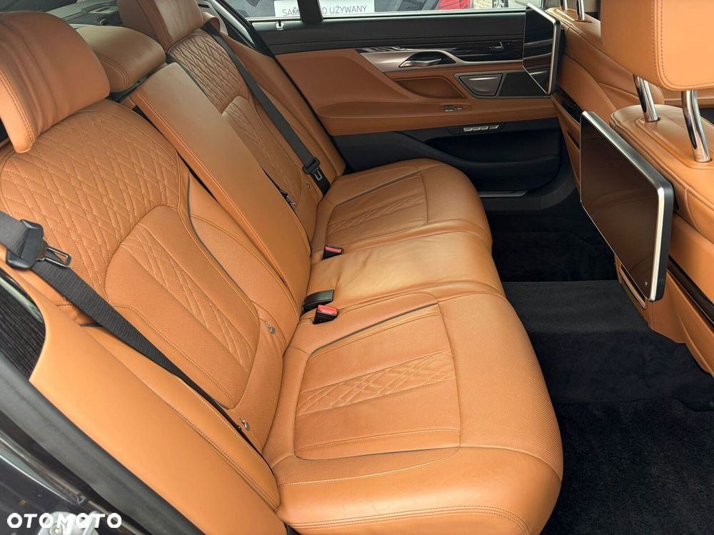BMW Seria 7 - 14