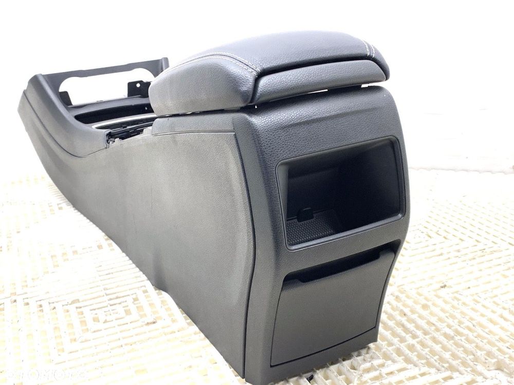 TUNEL ŚRODKOWY Z PODŁOKIETNIKIEM  MERCEDES-BENZ KLASA A (W176) 2012 - 2018 A 180 (176.042) 90 kW - 2