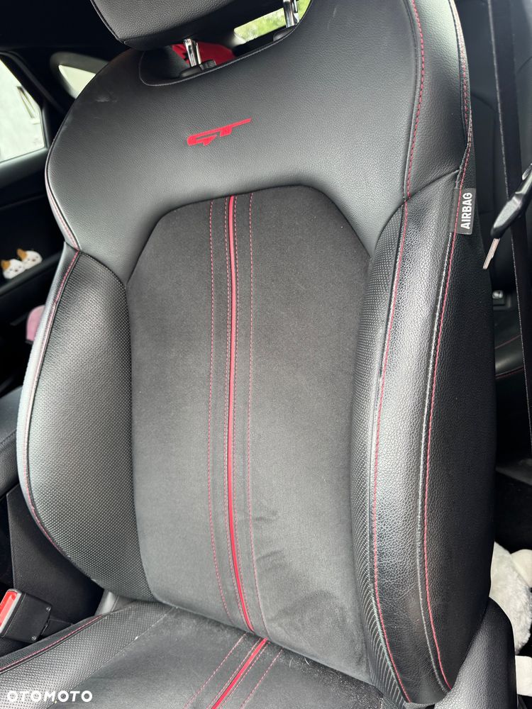 Kia ProCeed 1.6 T-GDI GT DCT - 11