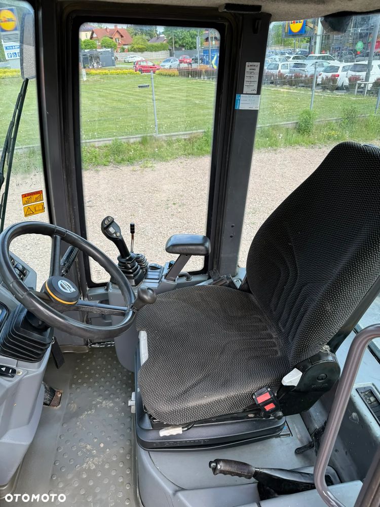 Volvo L 30 G - 10