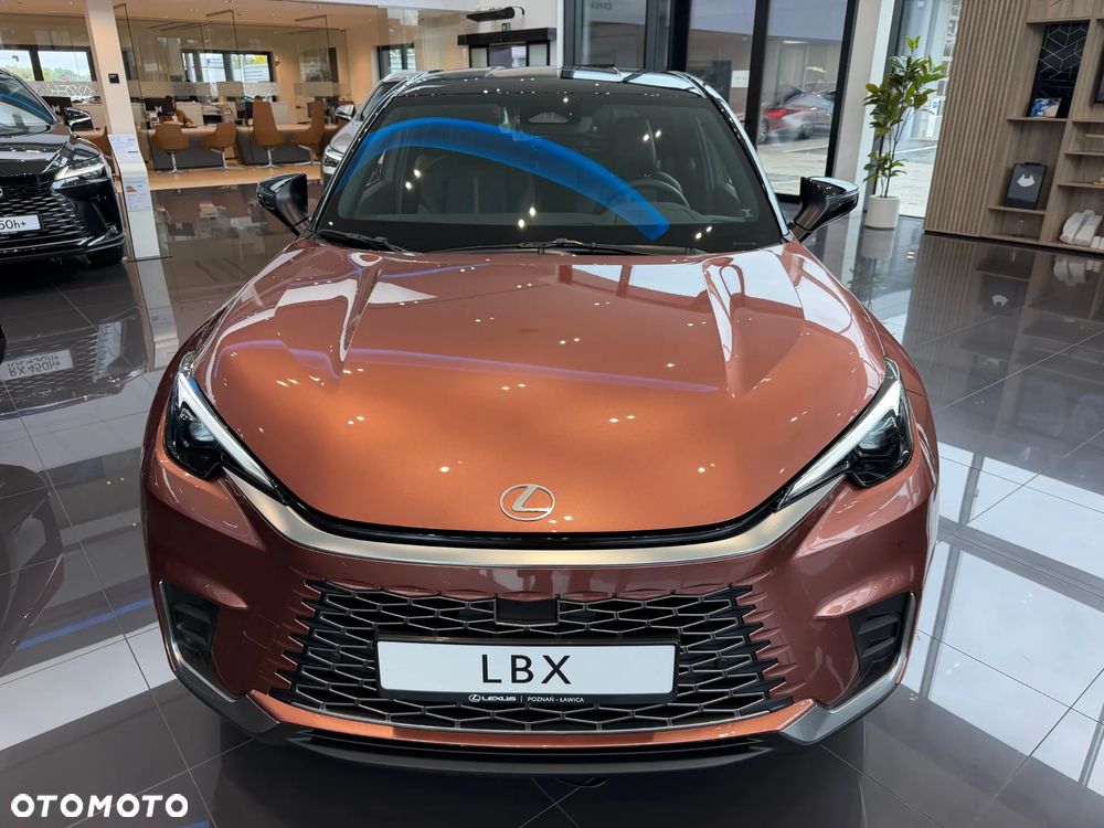 Lexus LBX 1.5 Hybrid Cool - 2