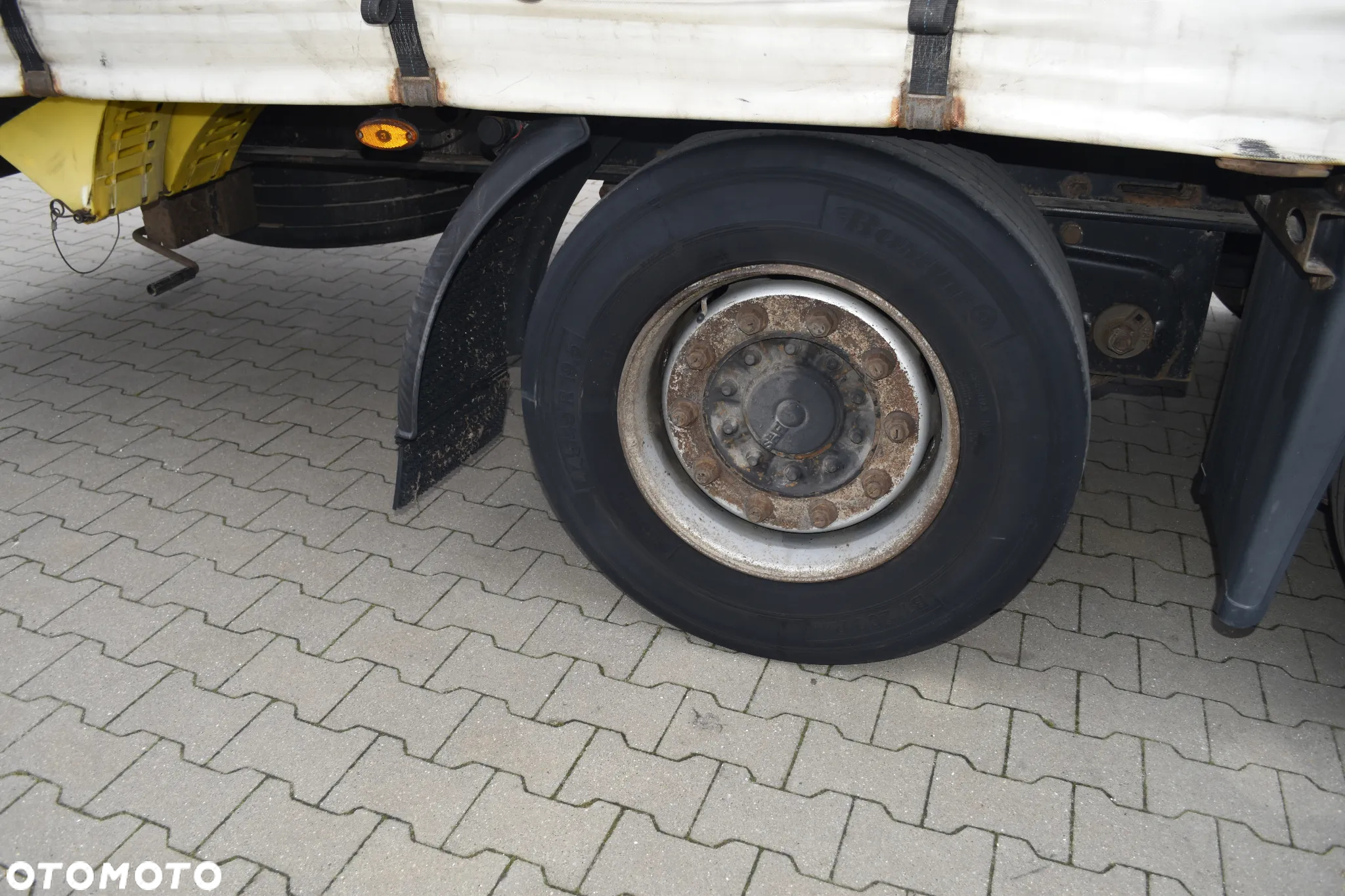 Kögel SN24 - 11
