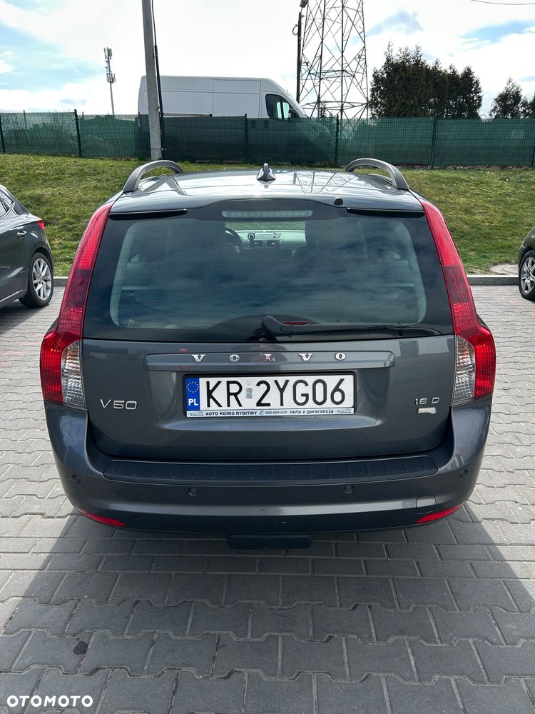 Volvo V50 1.6D DRIVe Momentum Start-Stop - 8