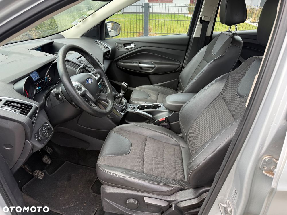 Ford Kuga 2.0 TDCi 2x4 Champions Edition - 12