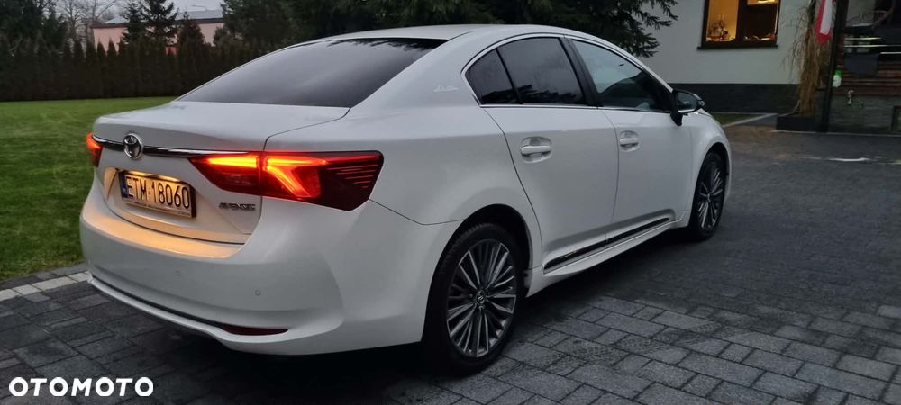 Toyota Avensis 2.0 Selection MS - 3