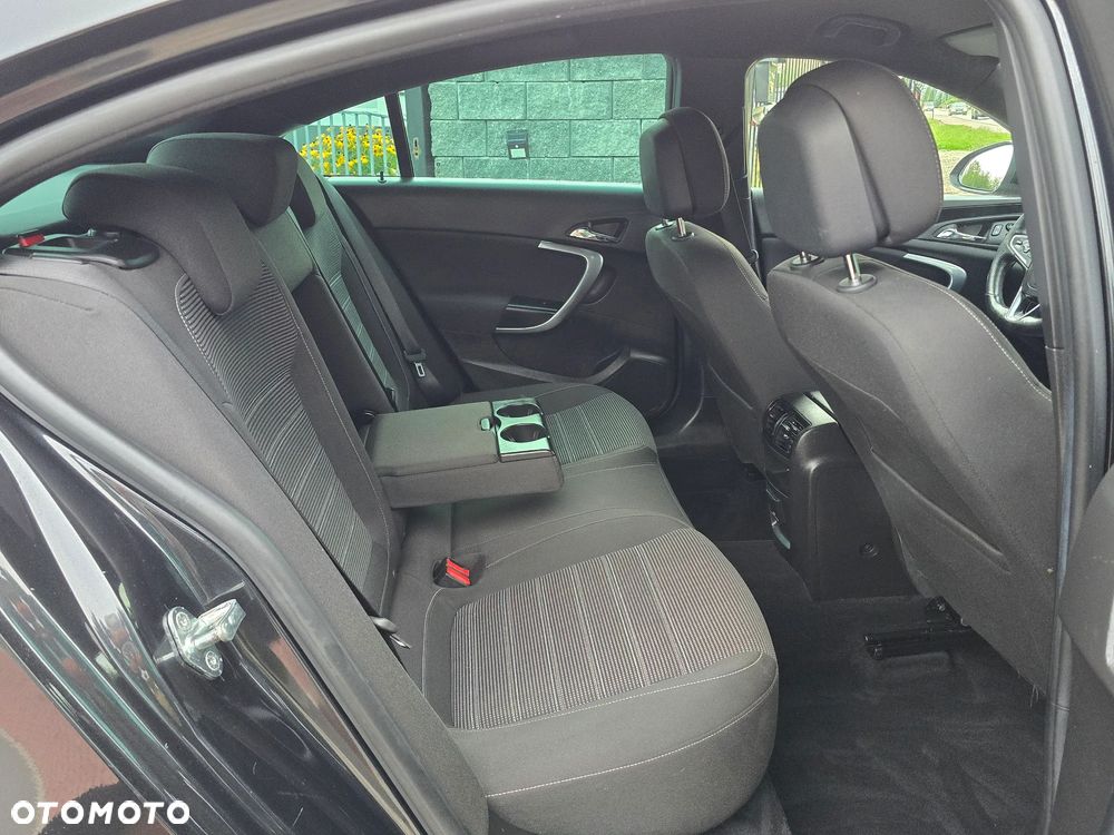 Opel Insignia 1.6 T Cosmo S&S - 23