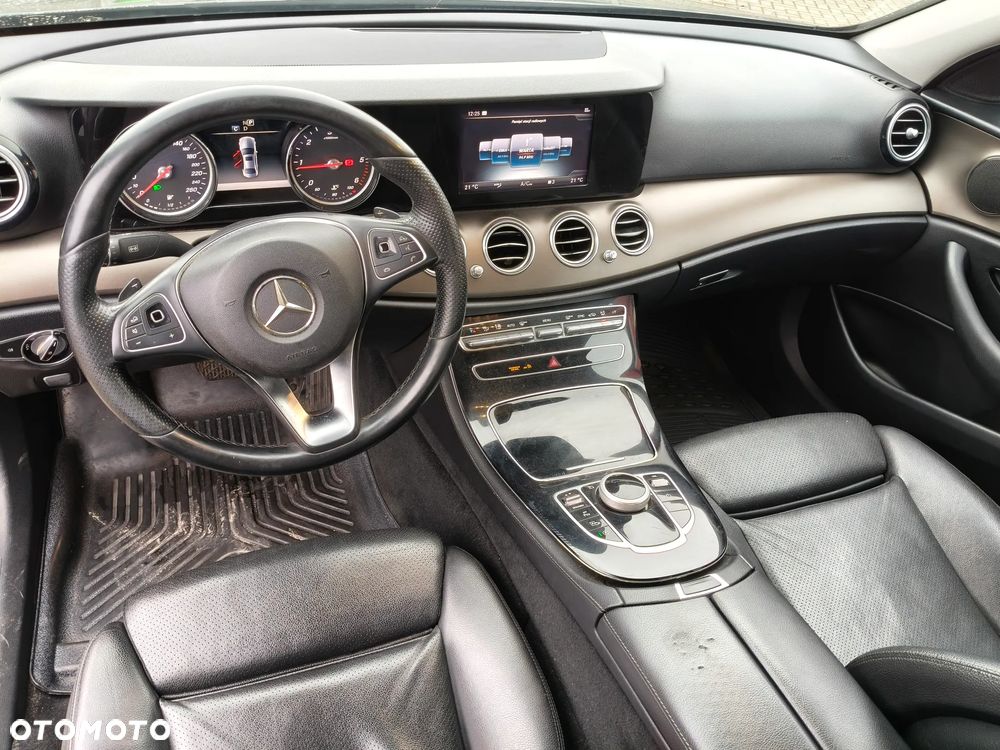 Mercedes-Benz Klasa E - 11