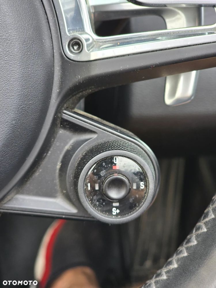 Porsche Carrera GT - 17