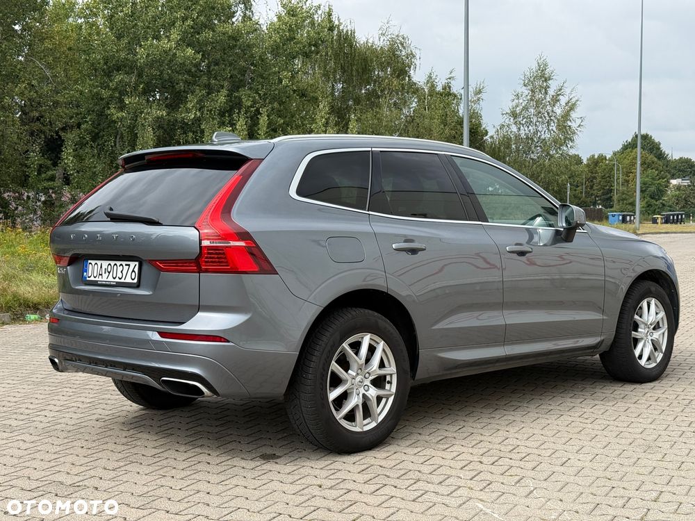 Volvo XC 60 T5 AWD Momentum - 5